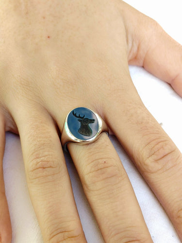 Bague 59 Bague intaille « Cerf » en or blanc 18 carats et agate bleue 58 Facettes id: 1753520