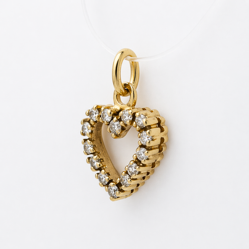 https://18carats.fr/wp-content/uploads/2026/04/36369-36372-Pendentif-en-or-jaune-et-diamant.png