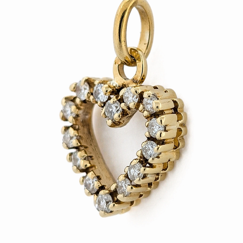 https://18carats.fr/wp-content/uploads/2026/04/36369-36373-Pendentif-en-or-jaune-et-diamant.png