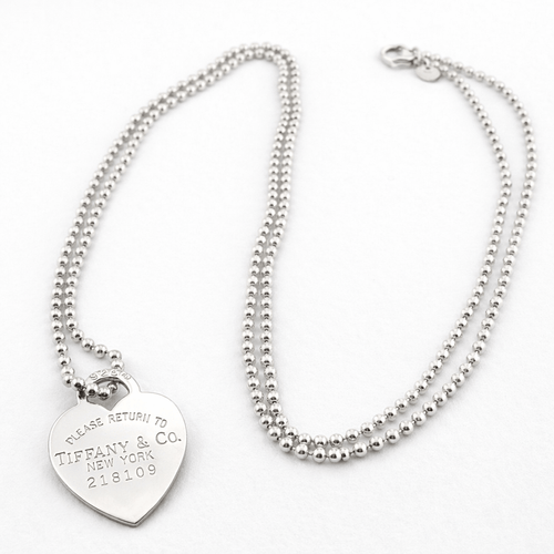 Collier Tiffany & Co. - Collier à pendentif cœur en argent 925 58 Facettes 36236