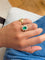 Bague 53 Bague marguerite en or jaune, émeraude et diamants 58 Facettes me