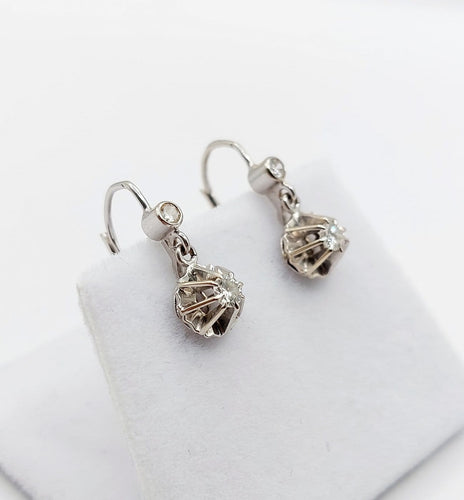 Boucles d'oreilles Dormeuses Art déco en or blanc 18k et diamants taille brillant 58 Facettes A07092