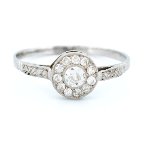 Bague 56 Bague cluster vintage en or blanc 14 ct et diamants 58 Facettes 328D72E9CC83417080BBA62BC5B967C1