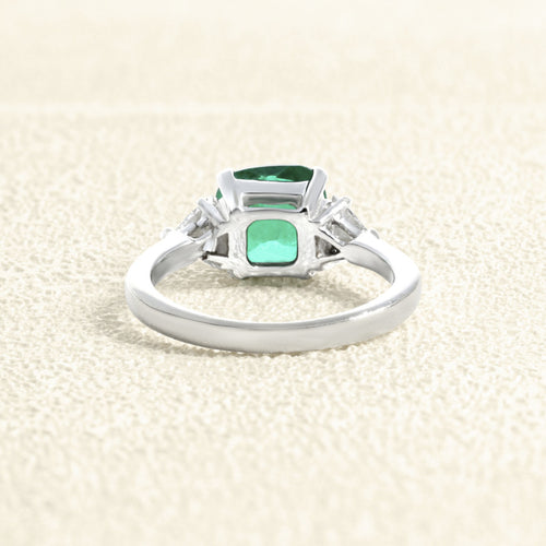 Bague 49 Bague or blanc émeraude et diamants 58 Facettes OC-61300094
