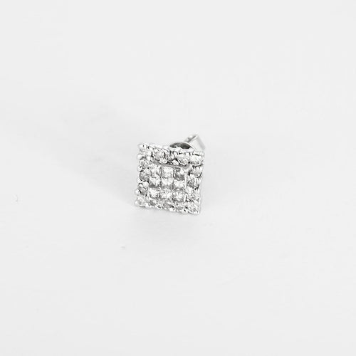 Paire de Boutons d'oreilles en or gris, diamants princesse et diamants taillés en brillant 58 Facettes 260273