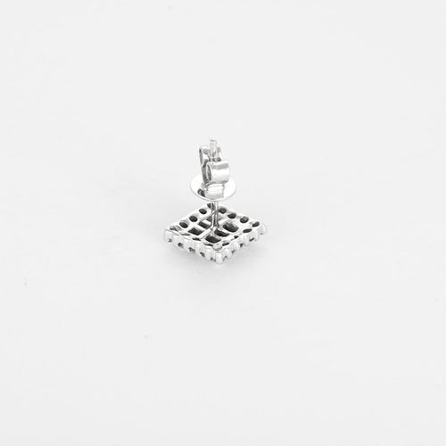 Paire de Boutons d'oreilles en or gris, diamants princesse et diamants taillés en brillant 58 Facettes 260273