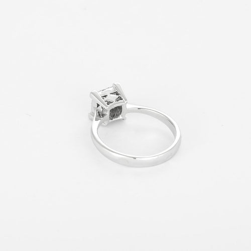 Bague 51 Bague moderniste en or gris et petits diamants princesse 58 Facettes 260274