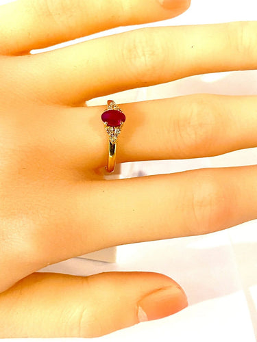 Bague 56 Bague en or jaune 18 carats rubis et diamants 58 Facettes AB716