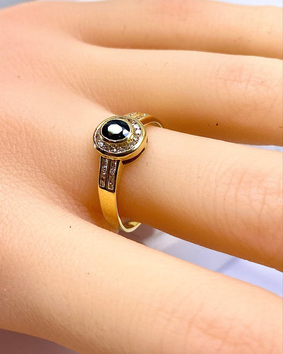 Bague 56 Bague en or jaune 18 carats avec saphir et diamants 58 Facettes AB717