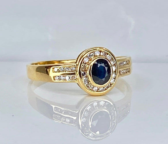 Bague 56 Bague en or jaune 18 carats avec saphir et diamants 58 Facettes AB717