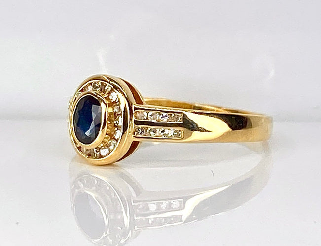 Bague 56 Bague en or jaune 18 carats avec saphir et diamants 58 Facettes AB717