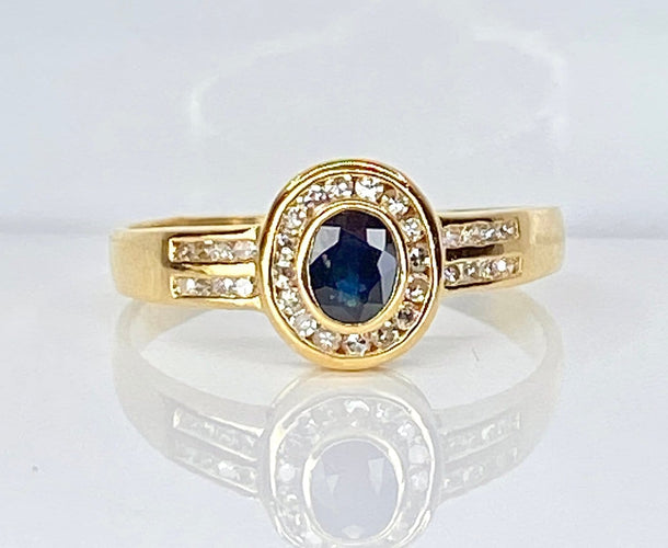 Bague 56 Bague en or jaune 18 carats avec saphir et diamants 58 Facettes AB717