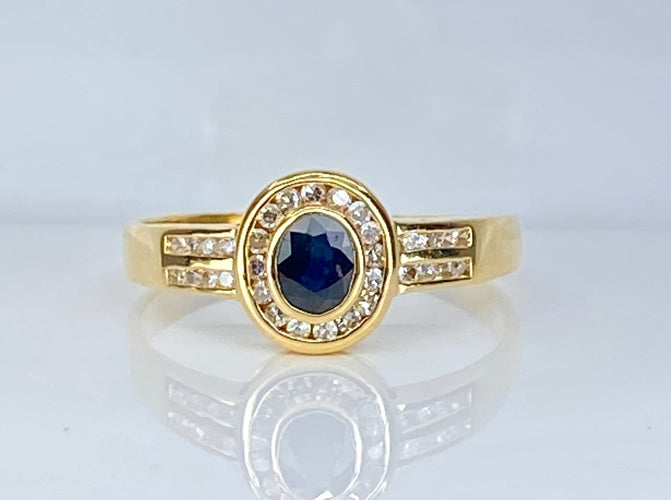 Bague 56 Bague en or jaune 18 carats avec saphir et diamants 58 Facettes AB717