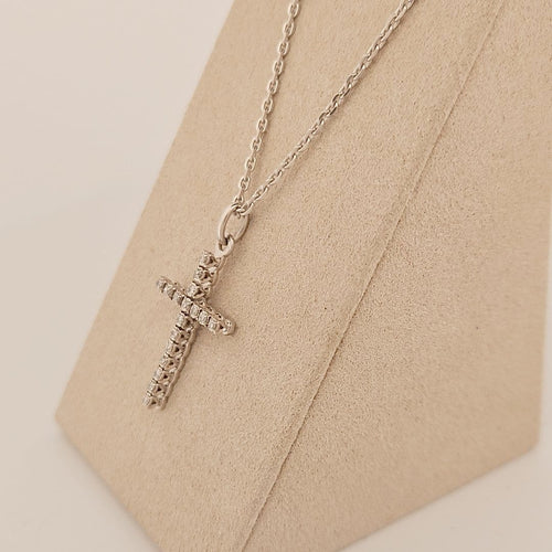 Collier Chaîne et croix en or blanc 18 carats avec diamants 58 Facettes 2752781