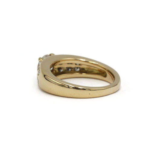 Bague 53 Bague en or jaune 750 avec diamant 0,90 ct et diamants 58 Facettes 1421