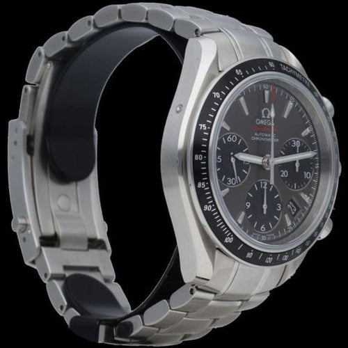 Montre Omega Montre Speedmaster Date Chronograph 58 Facettes MT46633