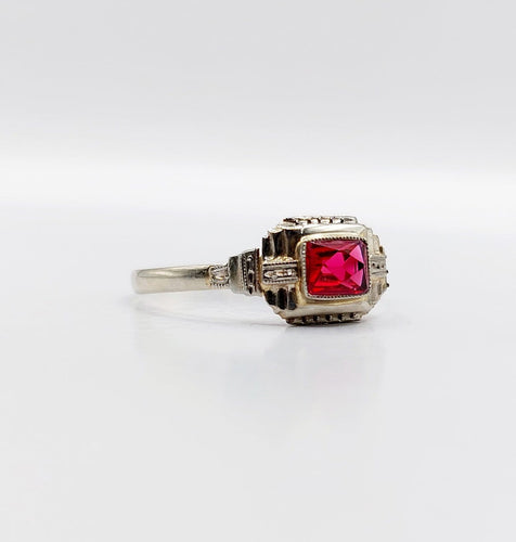 Bague 56.5 Bague Art déco en or blanc 18k avec pierre rouge 58 Facettes A07130