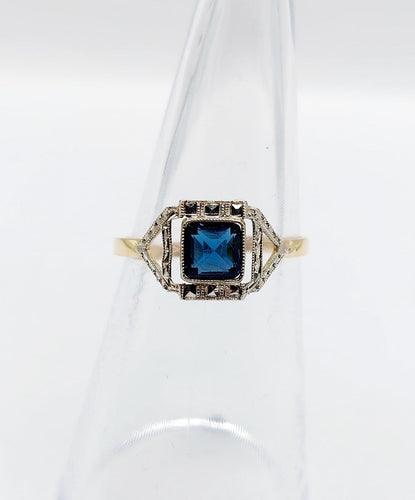 Bague 52 Bague Art déco en or jaune 18k avec pierre bleue (circa 1920) 58 Facettes A07153