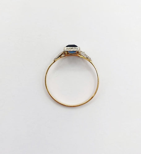 Bague 52 Bague Art déco en or jaune 18k avec pierre bleue (circa 1920) 58 Facettes A07153