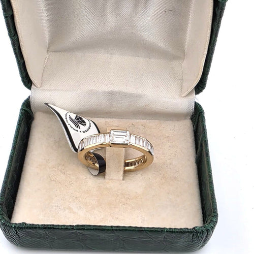 Bague 57 Bague veretta - Or jaune 18 kt et diamants baguette 58 Facettes 294/26 Q