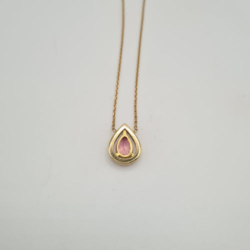 Collier Collier en or jaune 18k serti d’une tourmaline poire et diamants 58 Facettes #BT