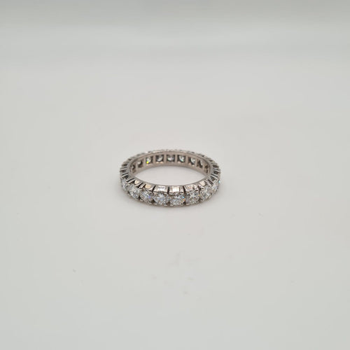 Bague 58 Alliance tour complet en or blanc et diamants 58 Facettes #BT