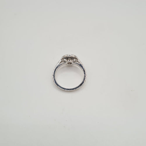 Bague 53 Bague solitaire en or blanc et diamants 58 Facettes #BT