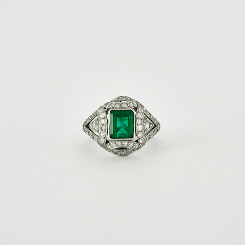 Art déco - Bague en platine, émeraude et diamants