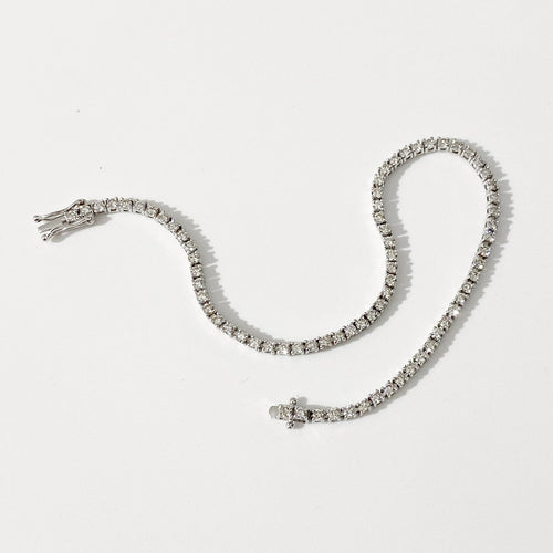 AITCHES - Bracelet tennis Embrace en platine diamants