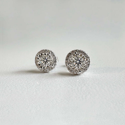 AITCHES Embrace - Boucles d'oreilles halo en or blanc 18K et diamants