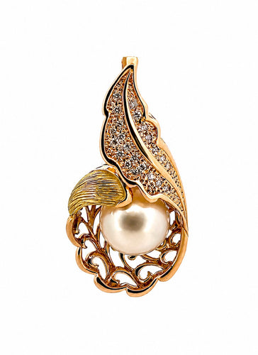 Pendentif en or jaune 18 carats, perle et diamants