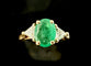 Bague en or jaune 18 carats, émeraude naturelle 0,70 ct, 2 diamants