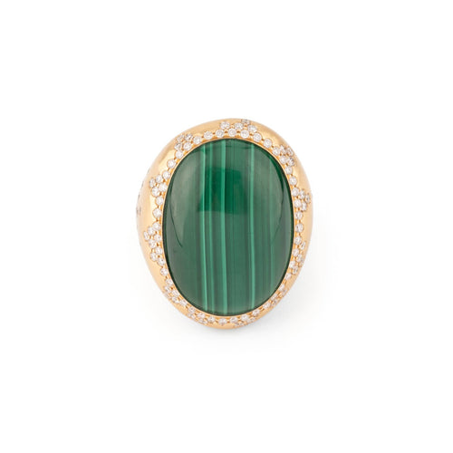 Bague 54 Bague en or jaune brossé, malachite et diamants 58 Facettes 1