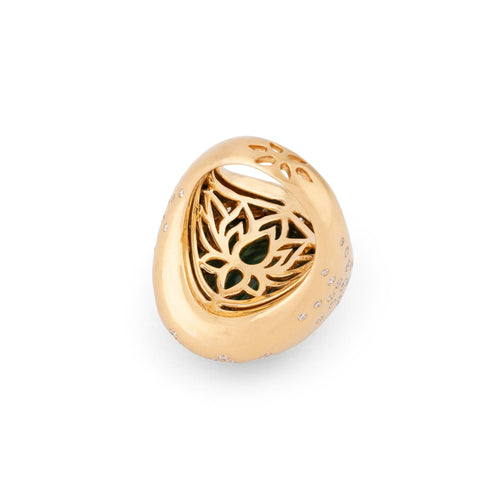 Bague 54 Bague en or jaune brossé, malachite et diamants 58 Facettes 1