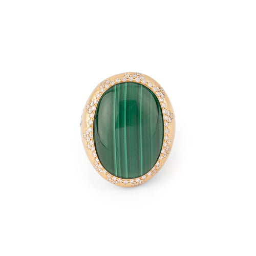 Bague 54 Bague en or jaune brossé, malachite et diamants 58 Facettes 1