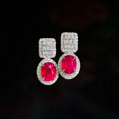 Boucles d'oreilles OOAK - Boucles d'oreilles en or blanc 18K, rubis et diamants 58 Facettes GER1014RD