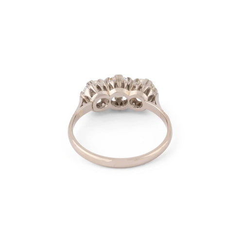 Bague 52 Bague trilogie en platine et 3 diamants taille ancienne 58 Facettes 1