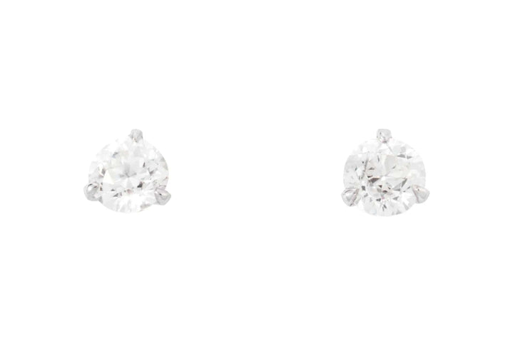 Boucles d'oreilles Boucles d’oreilles puces taille ancienne en or gris et diamants 58 Facettes 1