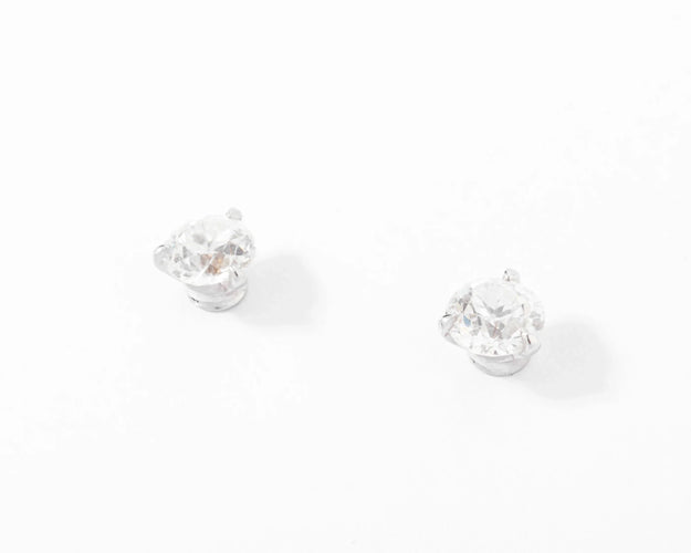 Boucles d'oreilles Boucles d’oreilles puces taille ancienne en or gris et diamants 58 Facettes 1