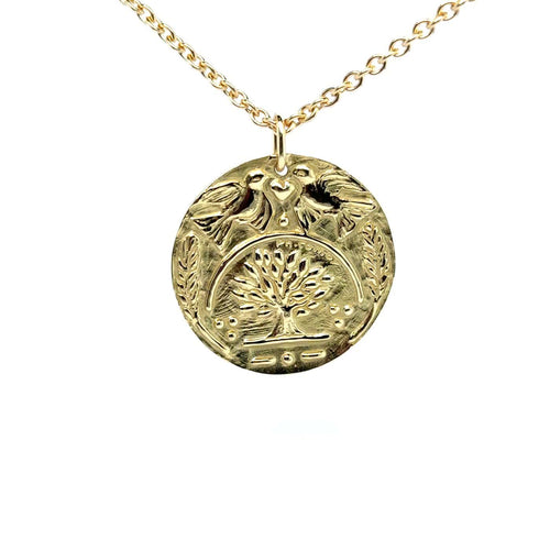 Collier Collier médaille symbolique de l'amour et de la réussite en or jaune 18 carats 58 Facettes Collier