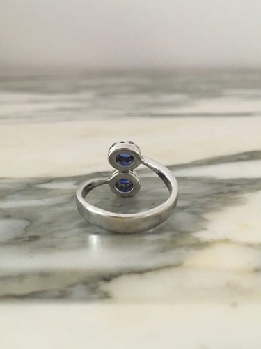 Bague 54 Bague Toi & Moi en or blanc 18K, saphirs et diamants 58 Facettes 263