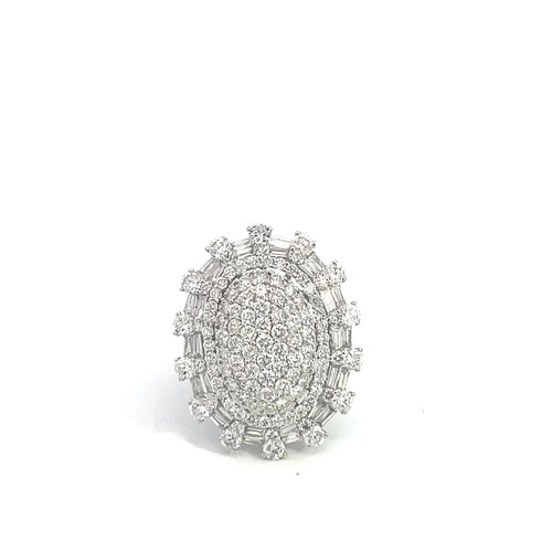 Bague 53 Bague cocktail en or blanc 18 carats et diamants 58 Facettes UN0131