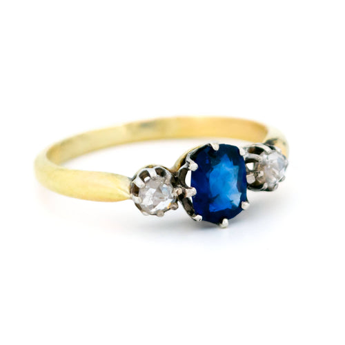 Bague 56 Bague trilogie en or jaune 14k et argent, saphir et diamants taille rose 58 Facettes DD99F1BA82CA487C95521C63ABB5EE54