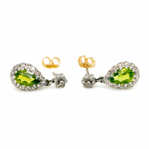 Boucles d'oreilles Boucles d’oreilles pendantes en or 14k, péridots et diamants 58 Facettes 626FDF511F994C3A90EDA7A7FE775B0C