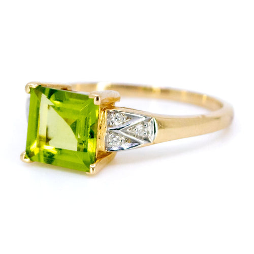 Bague 55 Bague en or jaune et blanc 14k, péridot et diamants 58 Facettes 40DC97C6E2BA45BC8F15258DE22E7AC9