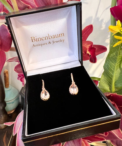Boucles d'oreilles Boucles d’oreilles pendantes en or 14k et morganites 58 Facettes 833AC969E0C049AD8AAE614C167CCFAD