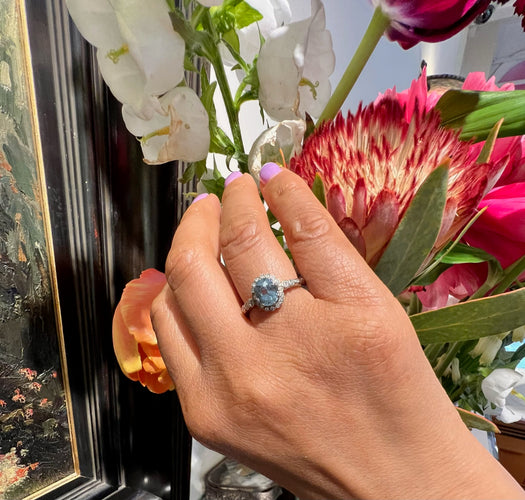 Bague 56 Bague grappe en or blanc 18k, aigue-marine et diamants 58 Facettes 4CF5A3EF80FE4371939D740331CAD91B