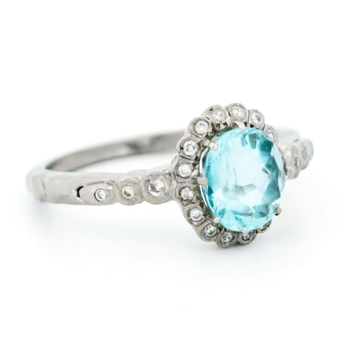 Bague 56 Bague grappe en or blanc 18k, aigue-marine et diamants 58 Facettes 4CF5A3EF80FE4371939D740331CAD91B