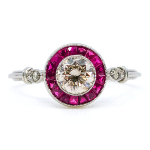 Bague 56 Bague halo en platine, diamant et rubis 58 Facettes 87F330A9E3944FBD9A2EB3F0D9DC7241
