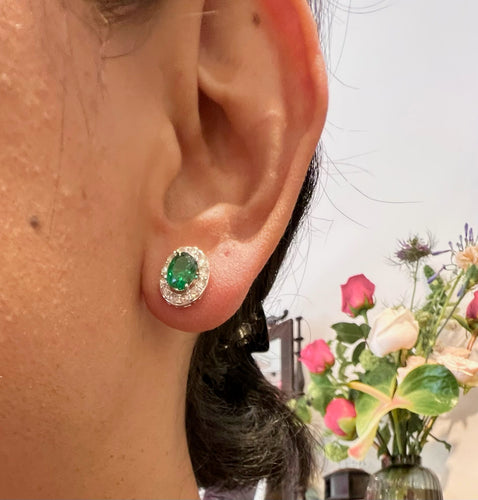 Boucles d'oreilles Boucles d’oreilles en or blanc 18k, grenats tsavorites et diamants taille rose 58 Facettes 3536D054EC4C4E028E58C6E07F08CA5D